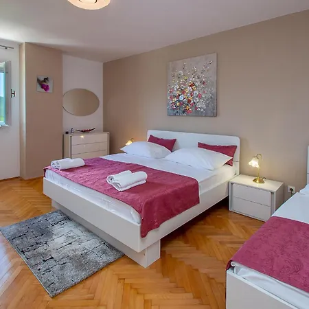 Vakantiehuis 13 Rabac